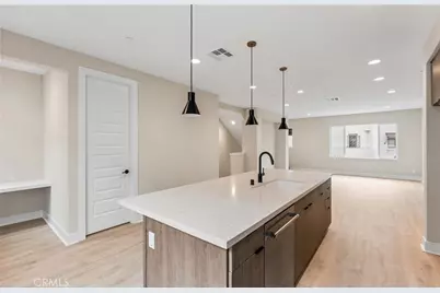 101 Kimberwick Court, Burbank, CA 91506 - Photo 16