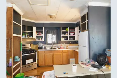 1097 N State Street #557, Hemet, CA 92543 - Photo 6