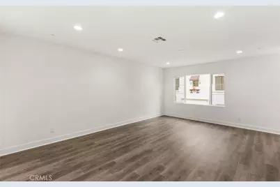 107 Kimberwick Court, Burbank, CA 91506 - Photo 12