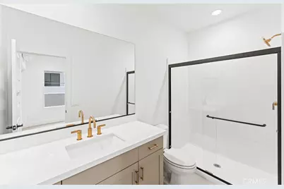 106 Kimberwick Court, Burbank, CA 91506 - Photo 6