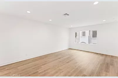 106 Kimberwick Court, Burbank, CA 91506 - Photo 12