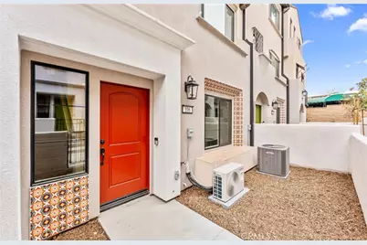 106 Kimberwick Court, Burbank, CA 91506 - Photo 4