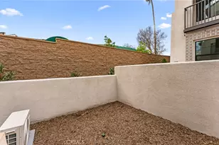 104 Kimberwick Ct, Burbank, CA 91506 - Photo 6