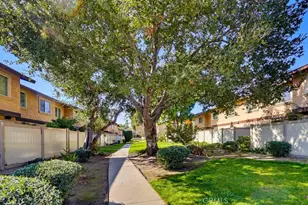 7455 Shadyglade, North Hollywood, CA 91605 - Photo 48