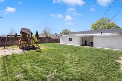 7715 Rogers Lane, San Bernardino, CA 92410 - Photo 26