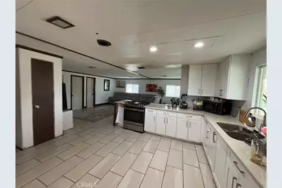 31721 Meadow Blossom, Nuevo, CA 92567 - Photo 4