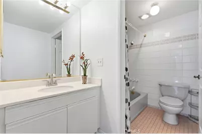 871 S Lucerne #2, Los Angeles, CA 90005 - Photo 24