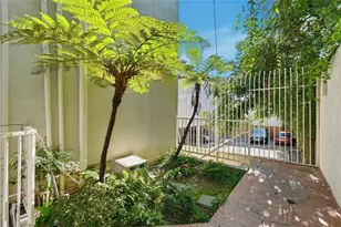 871 S Lucerne, Los Angeles, CA 90005 - Photo 30