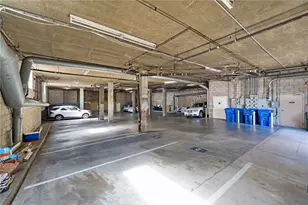 1133 N Clark St, West Hollywood, CA 90069 - Photo 32