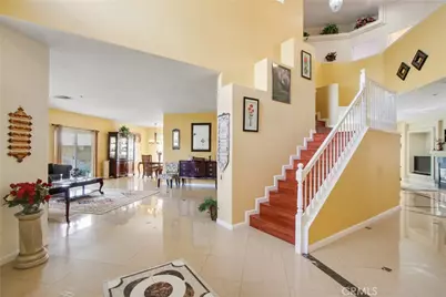 14573 Calgary, Fontana, CA 92336 - Photo 2