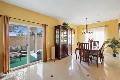 14573 Calgary, Fontana, CA 92336 - Photo 4