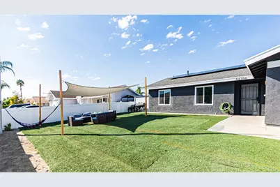 44394 Meadow Grove, Hemet, CA 92544 - Photo 2