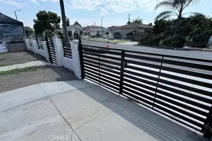 155 E 84th St, Los Angeles, CA 90003 - Photo 10