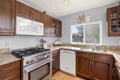 26419 Capay Bay Court, Moreno Valley, CA 92555 - Photo 20