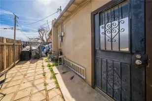 11986 White Ave, Adelanto, CA 92301 - Photo 14