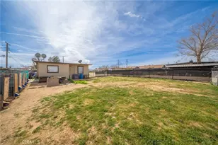 11986 White Ave, Adelanto, CA 92301 - Photo 16