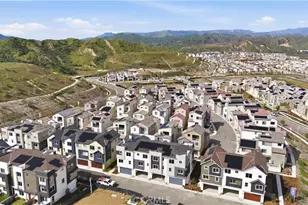 27329 Bear Creek Ln, Valencia, CA 91381 - Photo 26