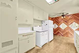 4685 Rosewood, Riverside, CA 92506 - Photo 8