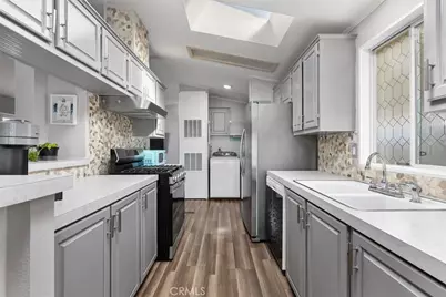 245 W Bobier Drive #33, Vista, CA 92083 - Photo 8