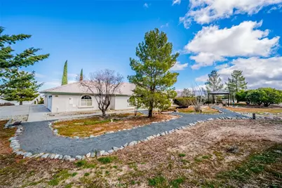 924 Juniper, Pinon Hills, CA 92372 - Photo 6