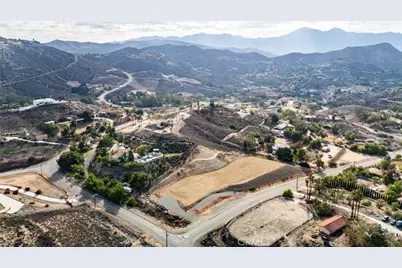 14735 Descanso, Lake Mathews, CA 92570 - Photo 10