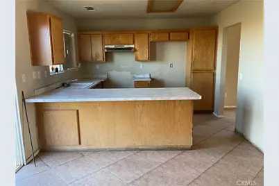 15536 Jojoba, Victorville, CA 92394 - Photo 2