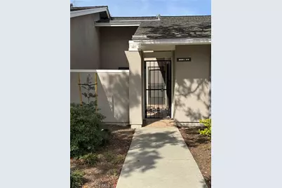 8566 Trinity #819C, Huntington Beach, CA 92646 - Photo 2