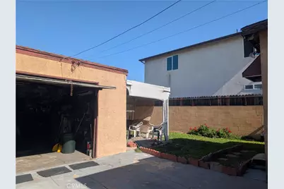 975 E 43rd Street, Los Angeles, CA 90011 - Photo 8
