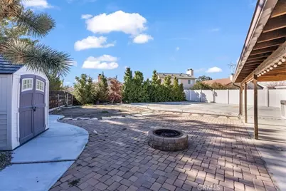 9105 Aspenwood, Hesperia, CA 92344 - Photo 18