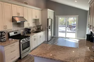 27312 Las Nieves, Mission Viejo, CA 92691 - Photo 2