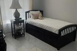 1344 E Parkview Ct, Visalia, CA 93292 - Photo 4