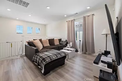 20911 Jennings Way, Newhall, CA 91321 - Photo 24