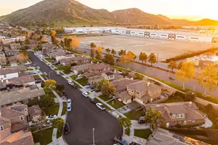 10972 White Oak Ln, Fontana, CA 92337 - Photo 48