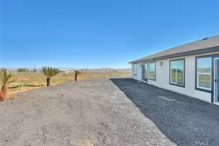 55972 Hondo St, Yucca Valley, CA 92284 - Photo 6
