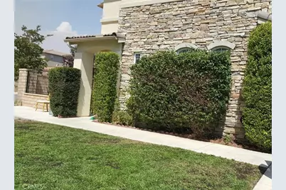 23568 Brigin, Murrieta, CA 92562 - Photo 2