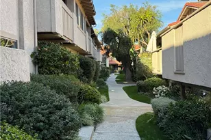 2352 Altisma, Carlsbad, CA 92009 - Photo 2