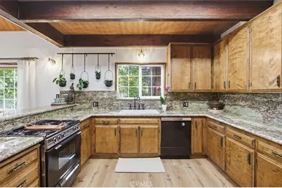 401 Grizzly Road, Lake Arrowhead, CA 92352 - Photo 14