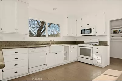971 Nadelhorn Drive, Lake Arrowhead, CA 92352 - Photo 6
