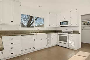 971 Nadelhorn Dr, Lake Arrowhead, CA 92352 - Photo 6