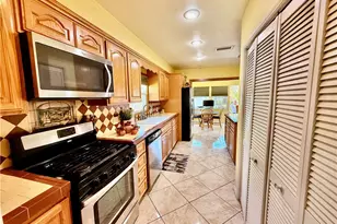 6034 Elenor, Riverside, CA 92506 - Photo 8