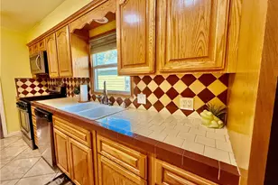 6034 Elenor, Riverside, CA 92506 - Photo 8