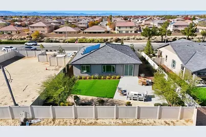 3223 E Avenue J-4 Drive, Lancaster, CA 93535 - Photo 32