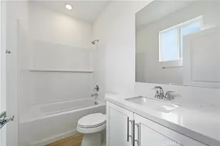 27341 Bear Creek Ln, Valencia, CA 91381 - Photo 22