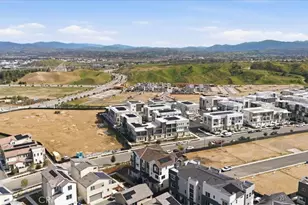 27341 Bear Creek Ln, Valencia, CA 91381 - Photo 26