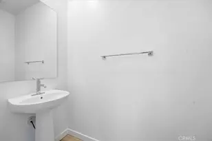 27341 Bear Creek Ln, Valencia, CA 91381 - Photo 14