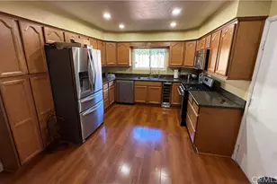 573 N Girard, Hemet, CA 92544 - Photo 12