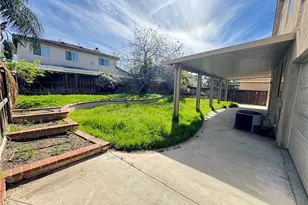 6340 Peach Blossom, Jurupa, CA 92880 - Photo 26