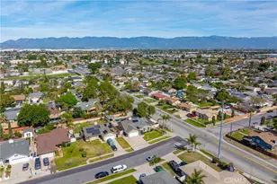 18090 Orange, Fontana, CA 92335 - Photo 44