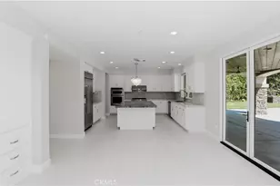 8075 Terraza Ct, Riverside, CA 92508 - Photo 12