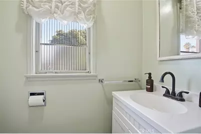4735 Oakwood Place, Riverside, CA 92506 - Photo 12